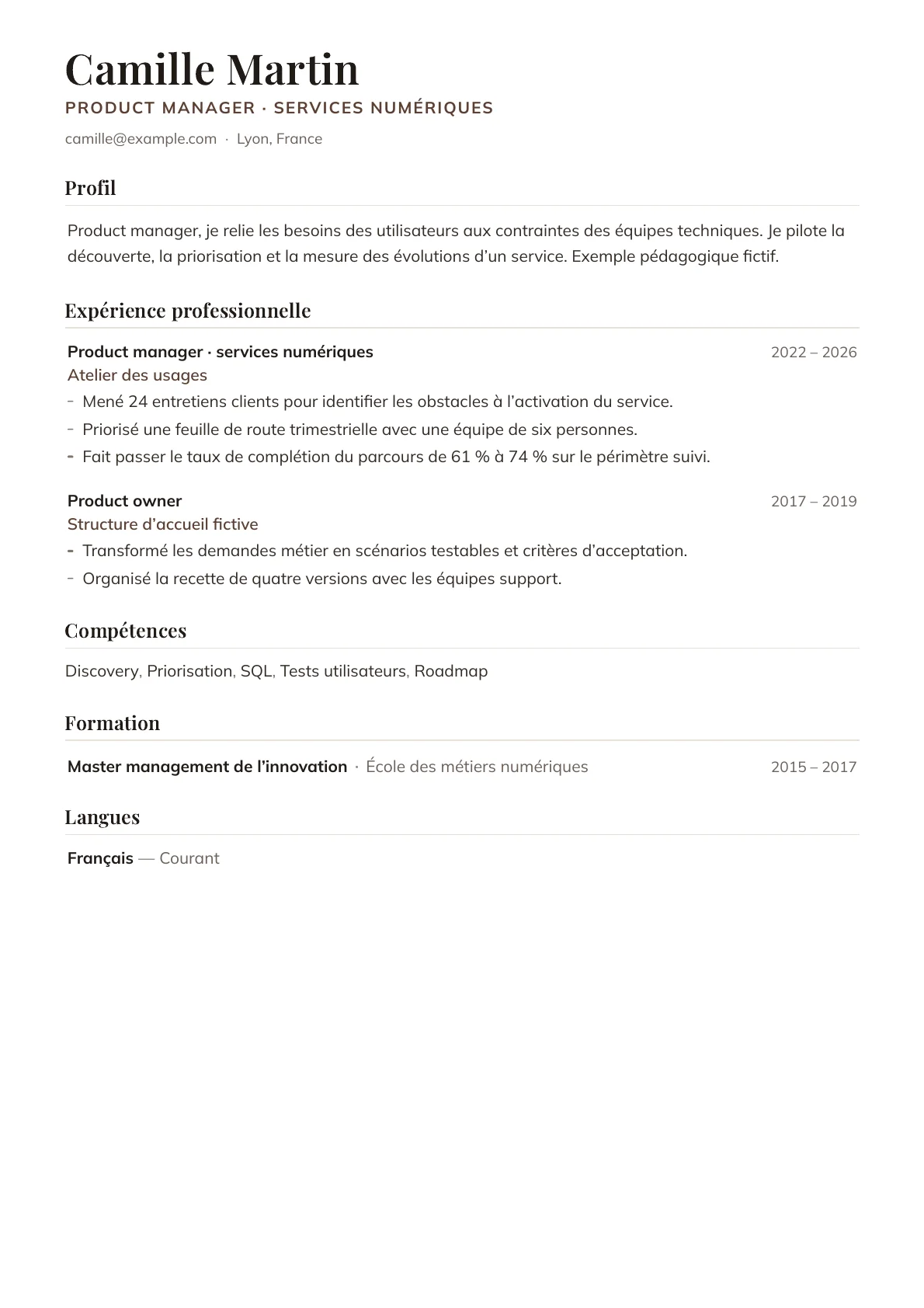 Aperçu du modèle de CV Marais, parcours fictif Product manager · services numériques